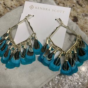 Kendra Scott Raven feather earrings